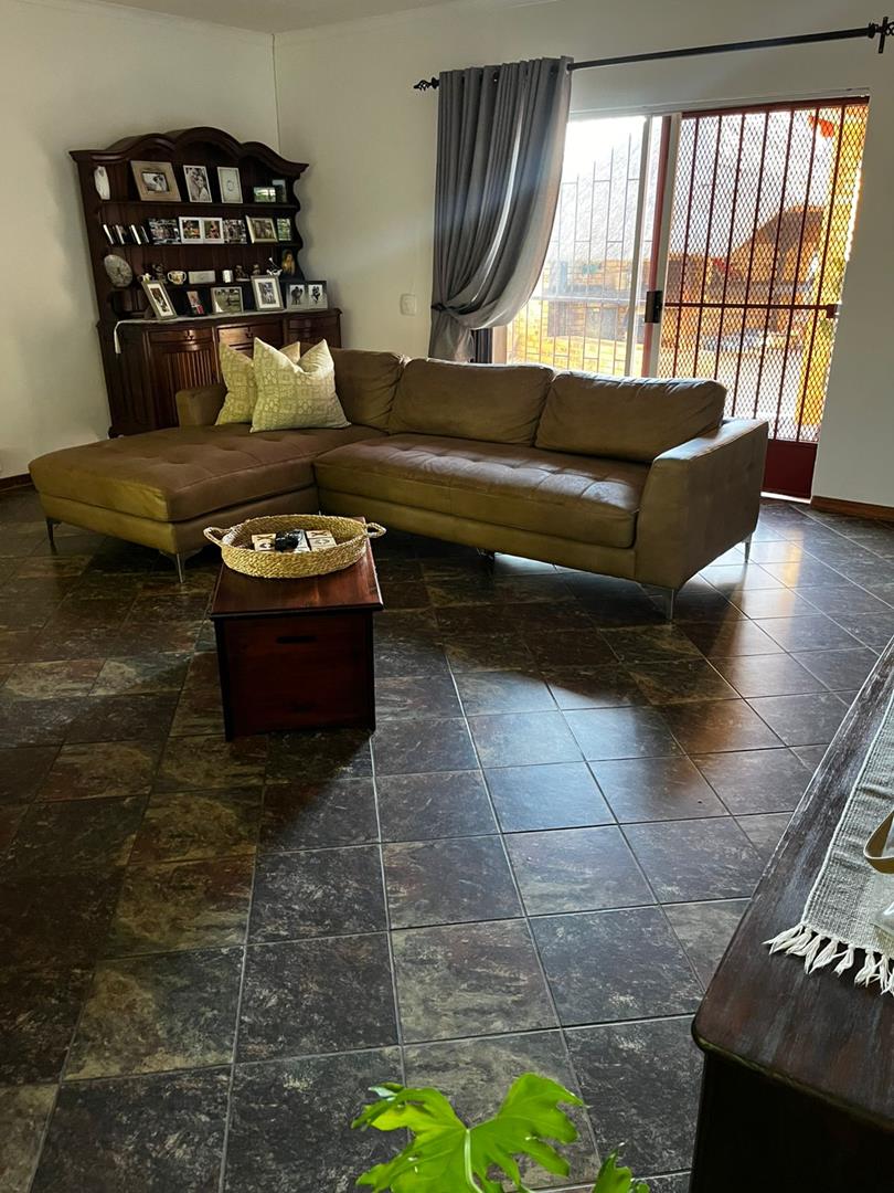 4 Bedroom Property for Sale in Bloemhof North West